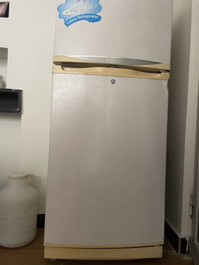 Dawlence fridge for sale