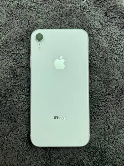 iPhone XR