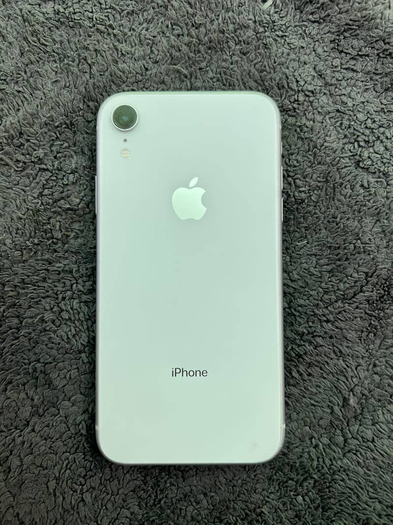 iPhone XR 0
