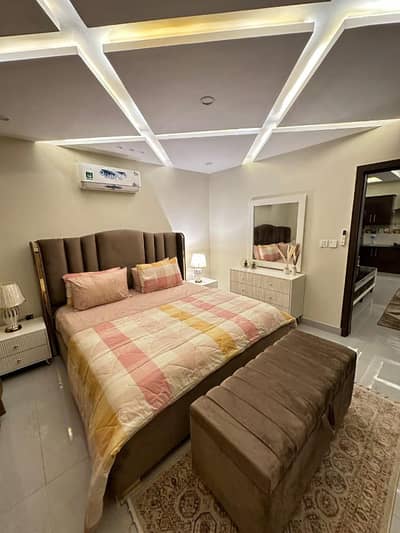 1 Bedroom VIP Full furnish flat per day available in Bahria town Lahore 0300 4561276
