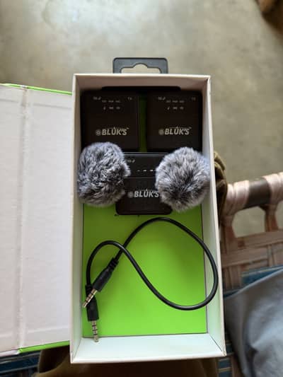 Bluks BX9 pro wireless mic