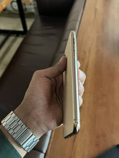 iPhone 11pro max used very smoothly