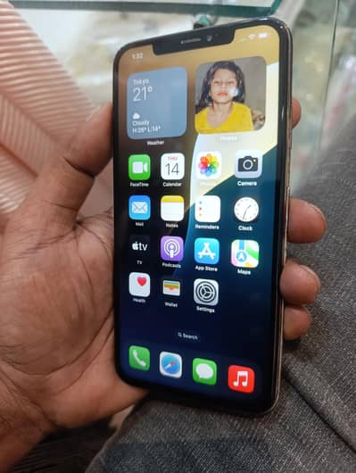 iPhone xsmax 256gp  factory lock. exchange possible