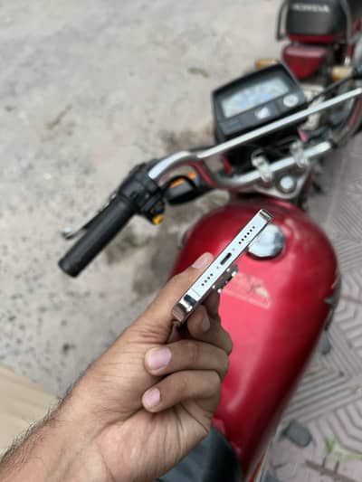 Iphone 14 pro max Non pta icloud lock