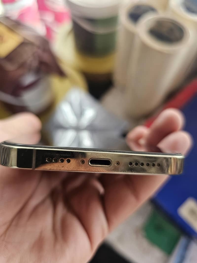 Iphone 14 pro max 1