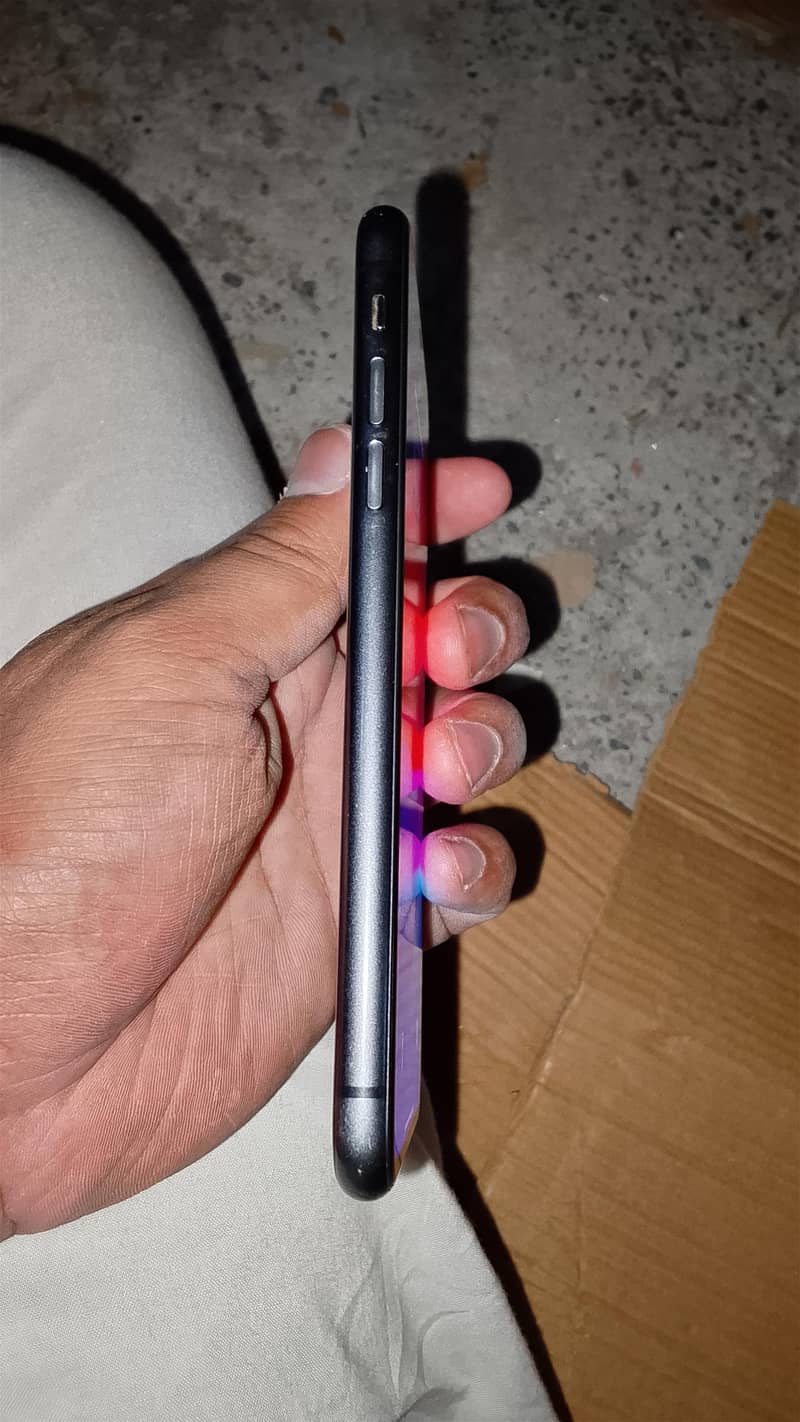 iPhone 11 JV 4