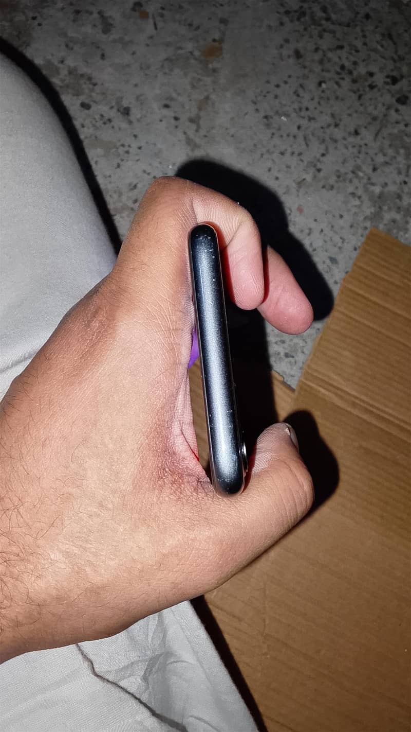 iPhone 11 JV 7