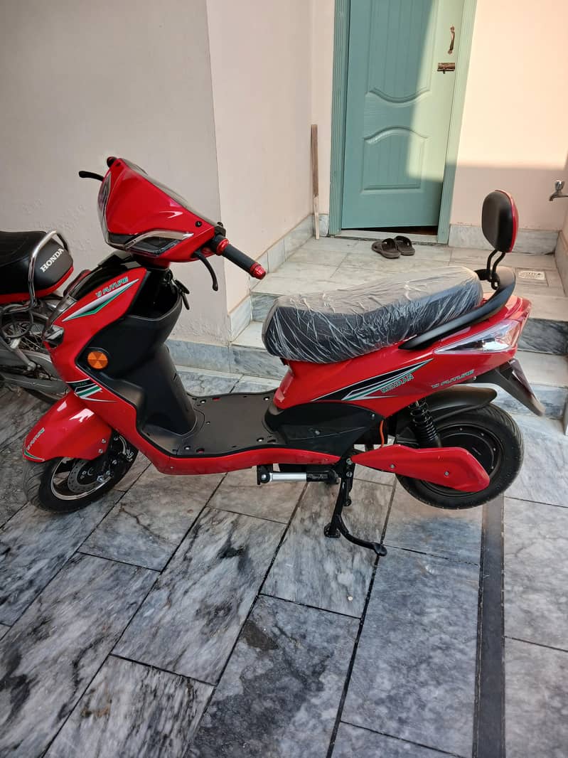 scooty 3
