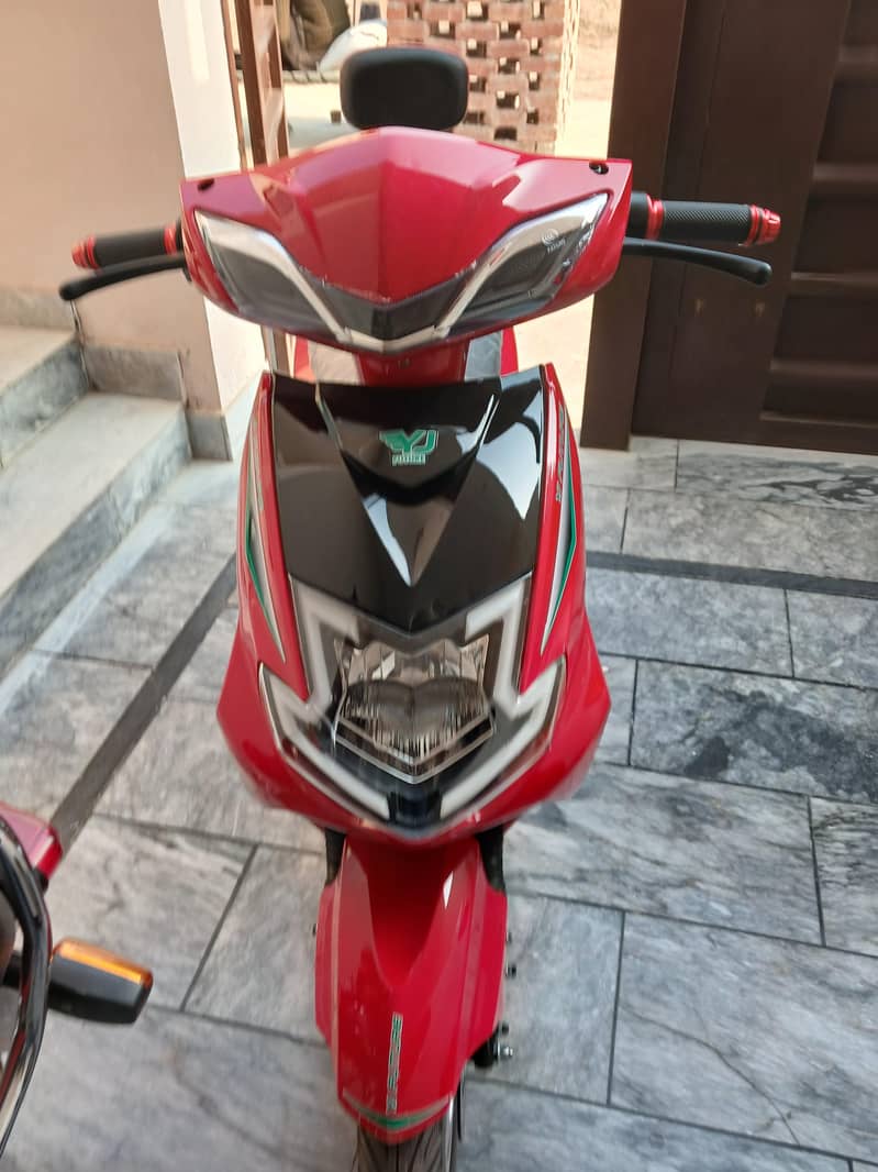 scooty 4