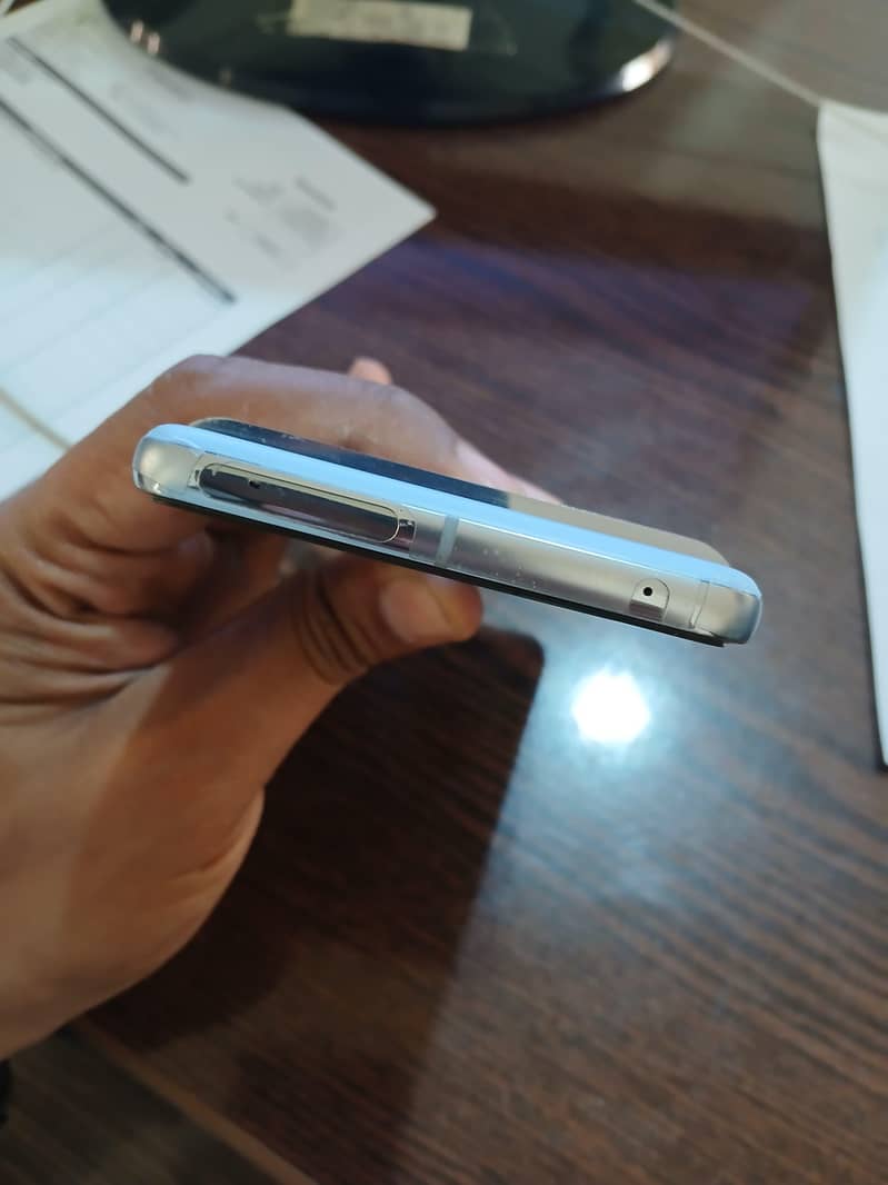 Google Pixel 8Pro 4