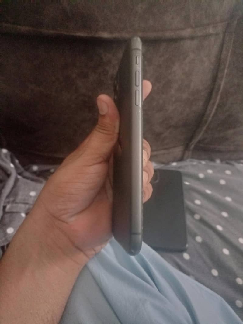 iphone 11 3
