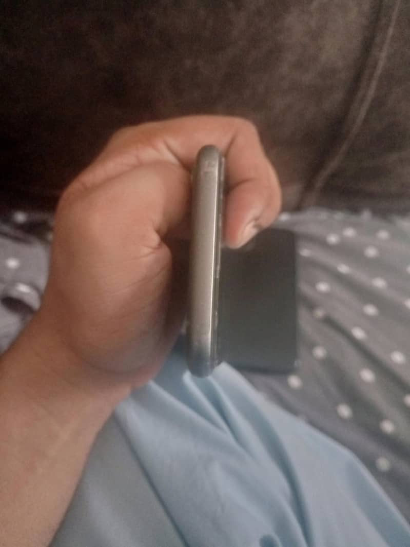 iphone 11 4