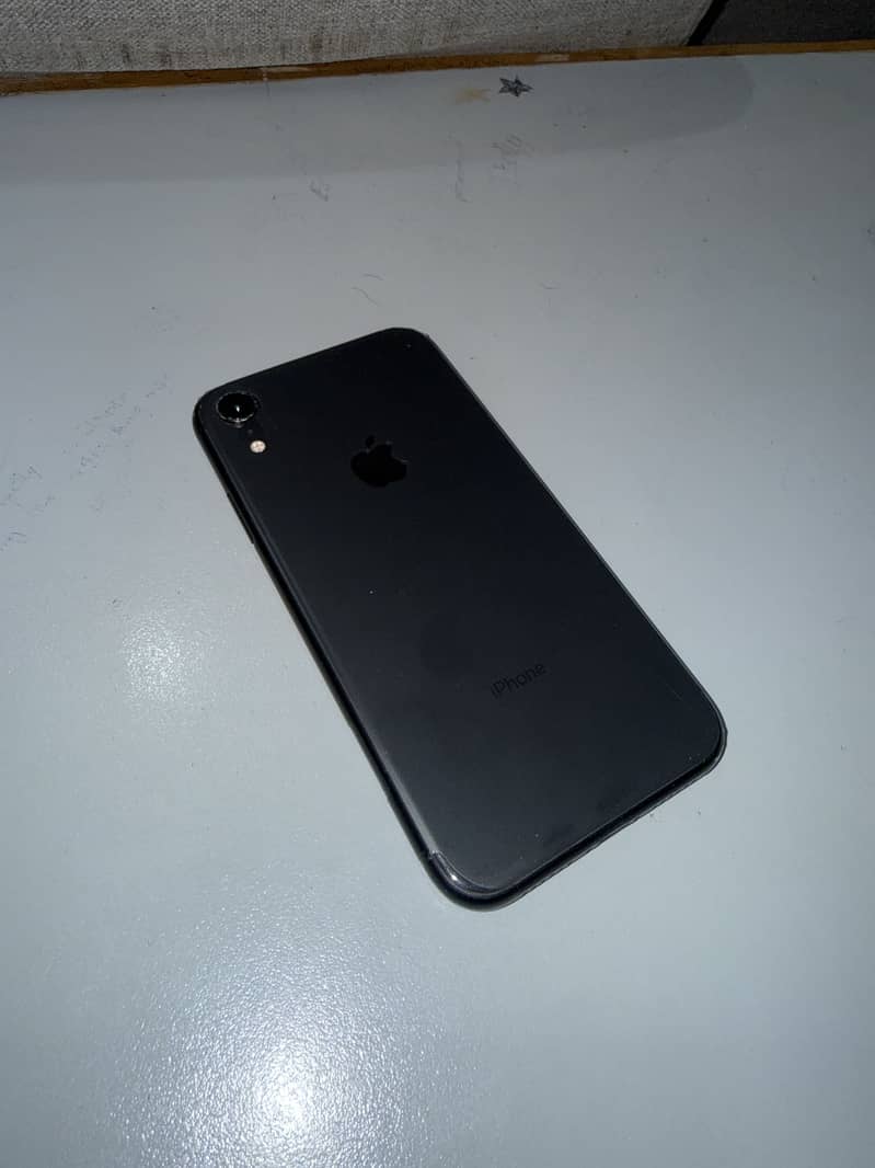 iPhone XR 0
