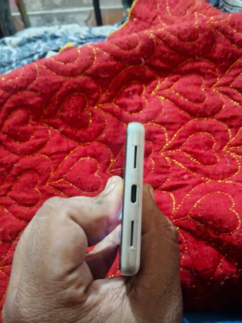 Google pixel 7 4