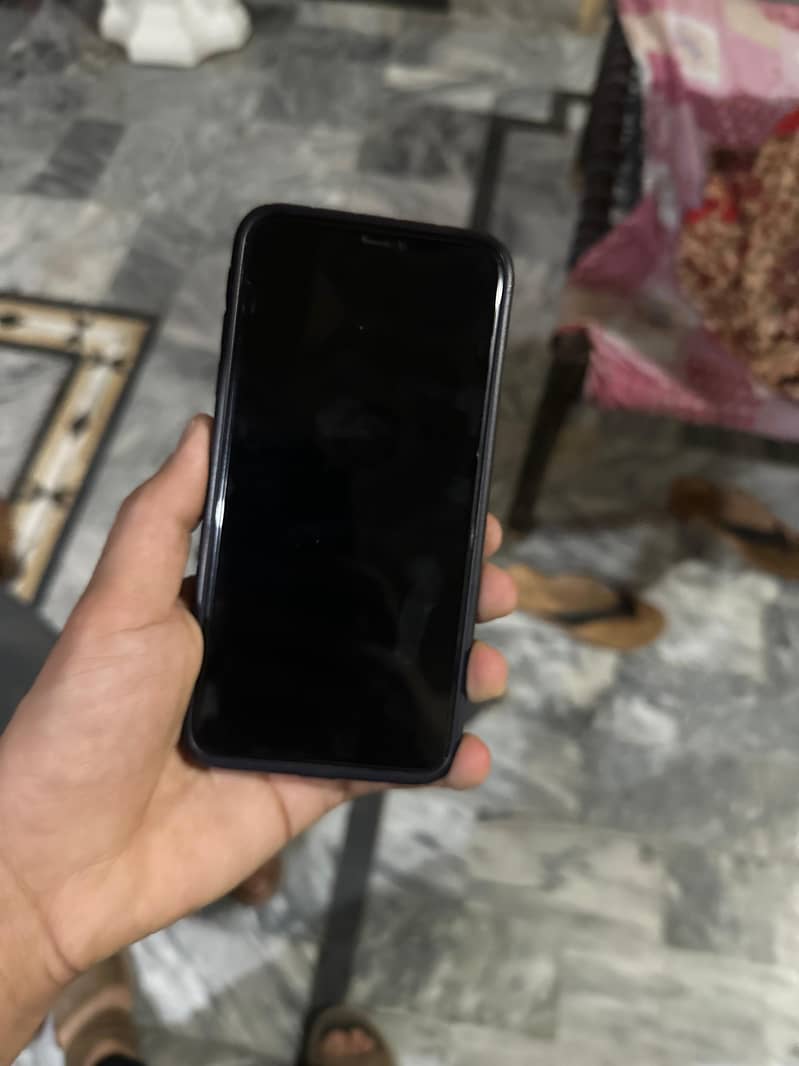 Iphone 11 pro max 2