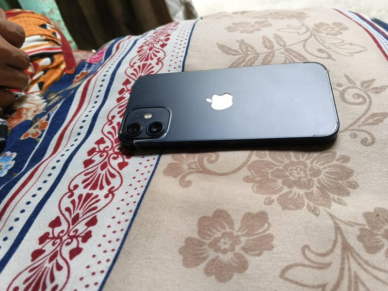 Iphone 12 mini 1