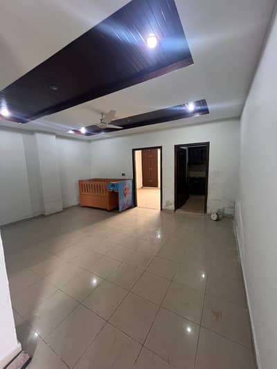 Two bed flat for rent bahria town hub commrshail