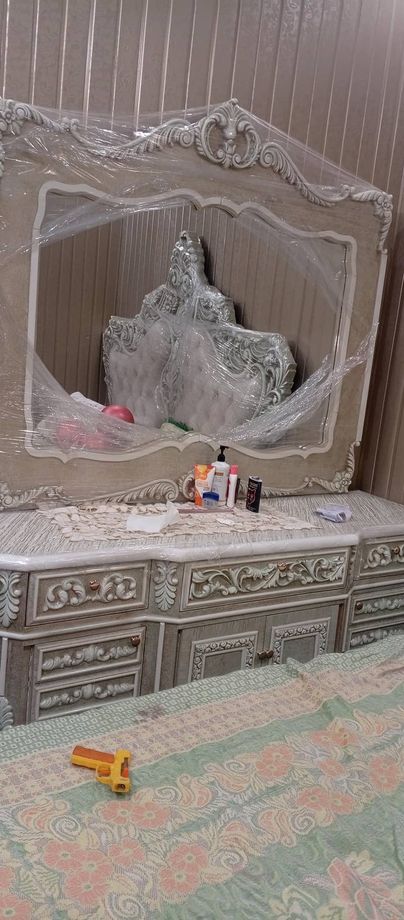 Queen bed set 2