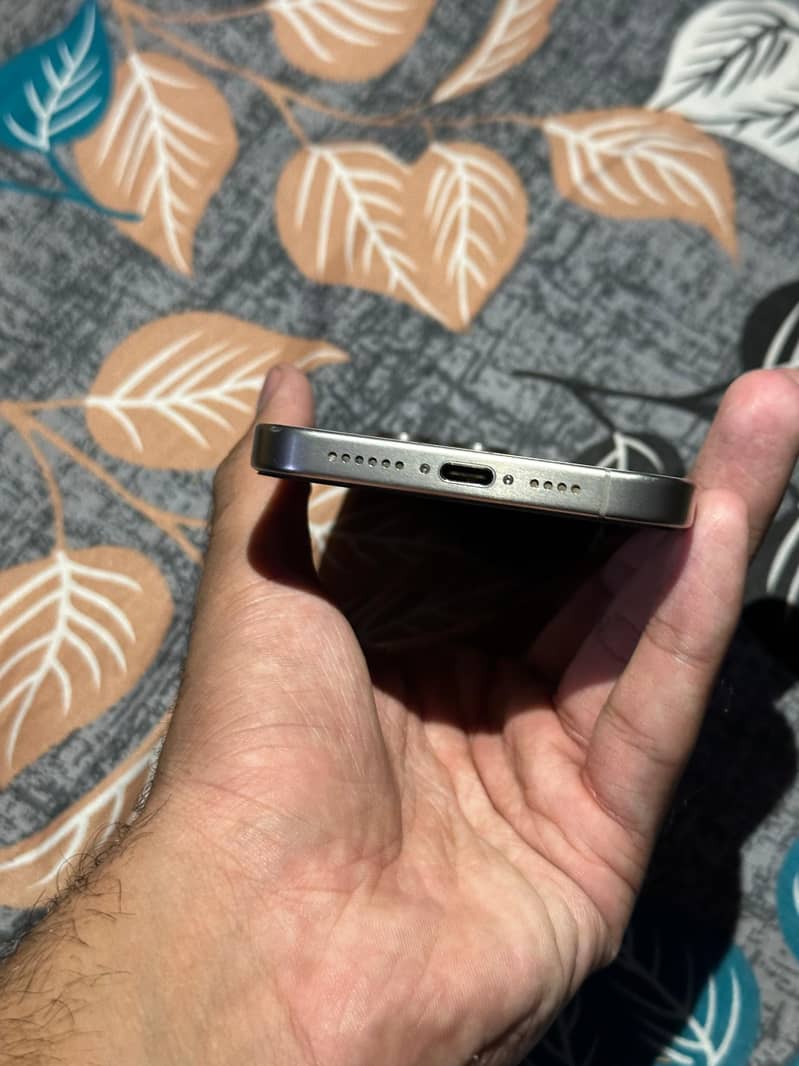 Iphone 15 pro max 5