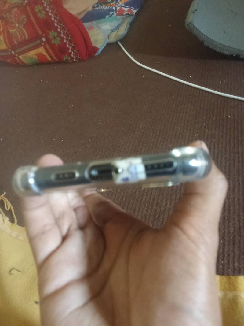 iphone 11 pro max 3