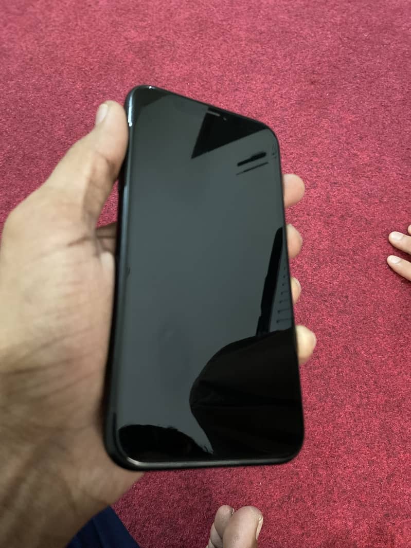 Apple 4