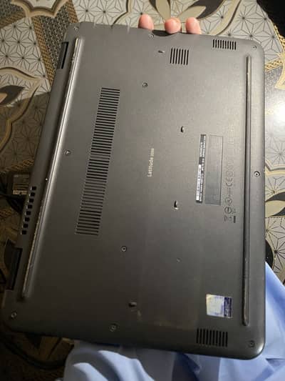 Dell latitude 3300
