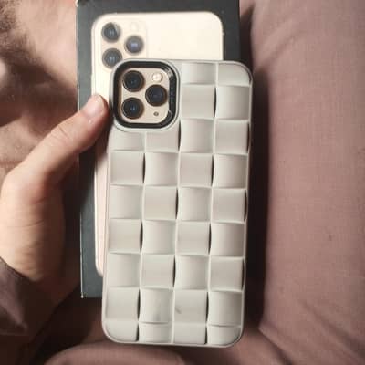 iphone 11 pro max with box pta approved dual physical sim