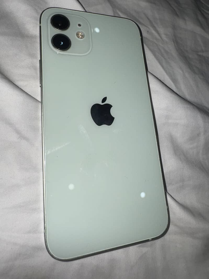 iPhone 12 0