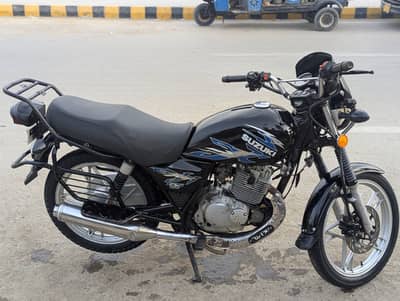 Suzuki GS 150 SE 2014 0/3/1/3/1/1/4/8/7/8/0. VVIP bike ha full zabarda
