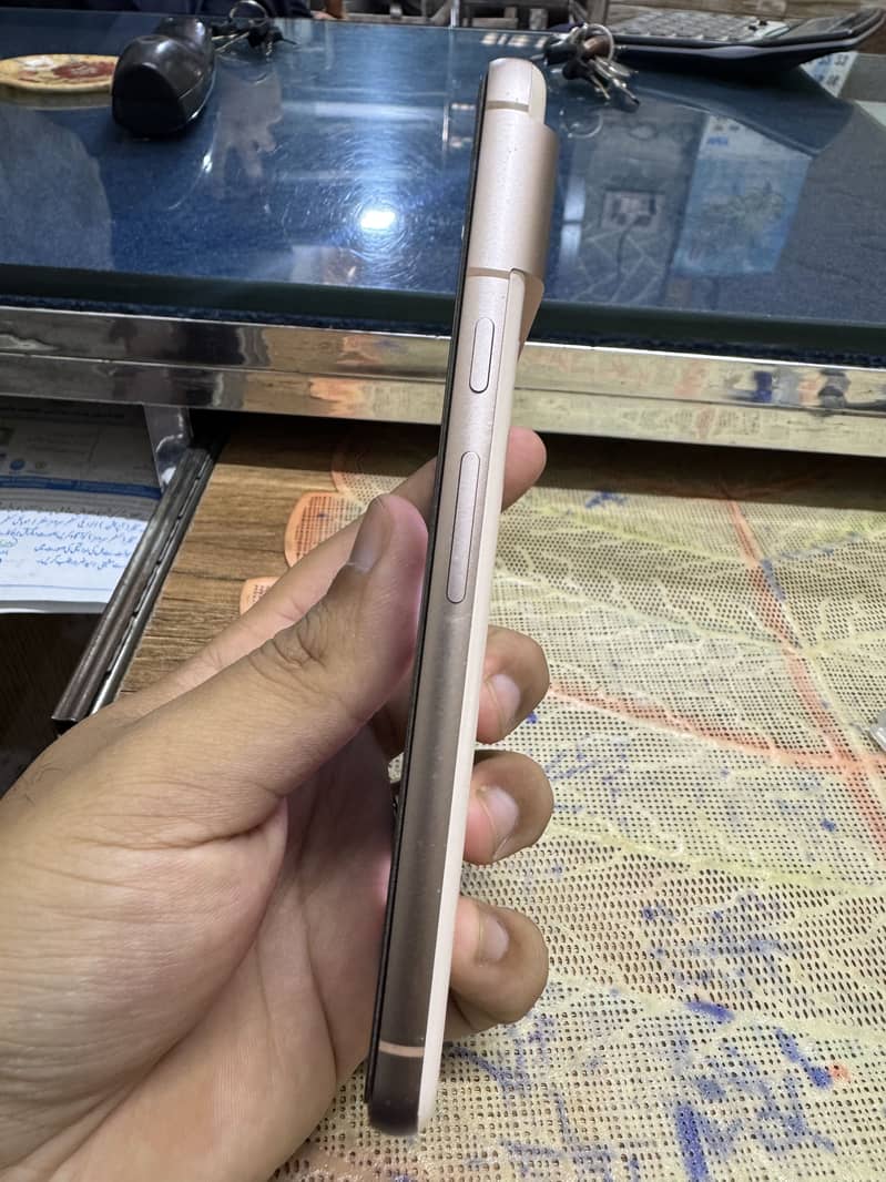 Goggle pixel 8. 4