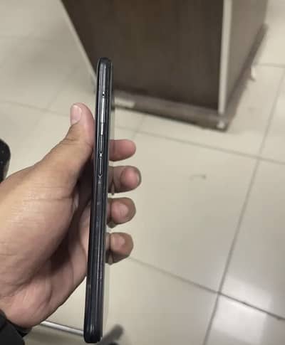 I am selling oppo A5 condition 10 by 7