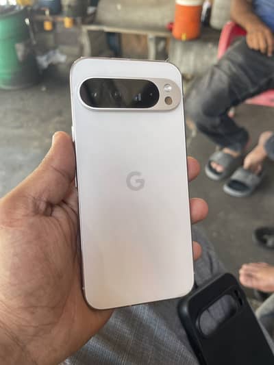 White colour Google pixel 9 pro xl