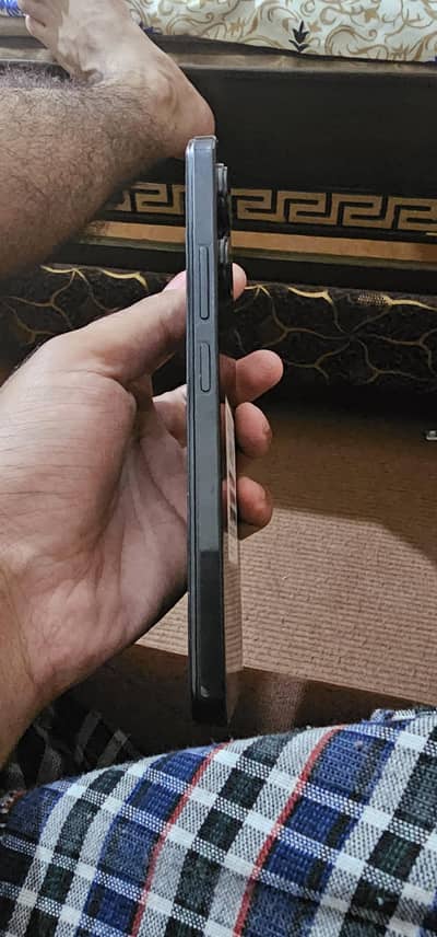 redmi 13 8 128gb its good condition 10/10 black color