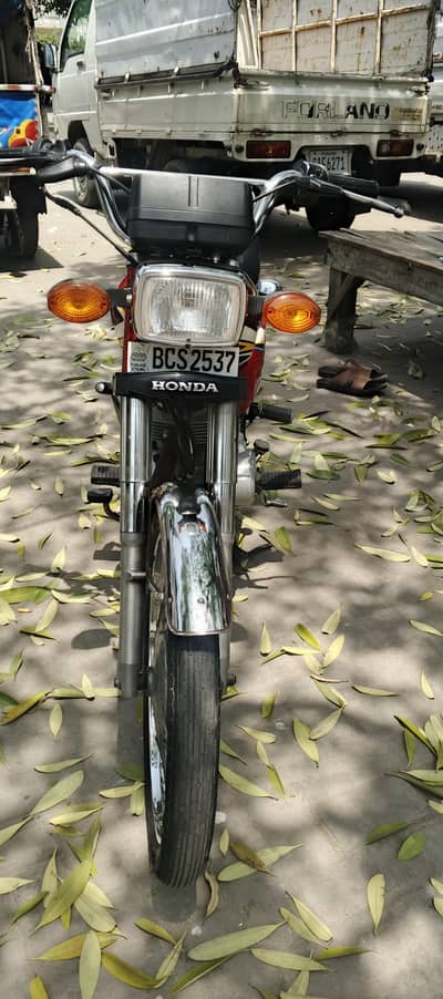 Honda 125 bike