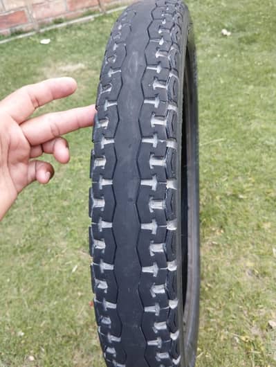 honda 125 back tyre 10/7