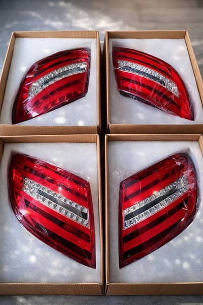 Tail lights