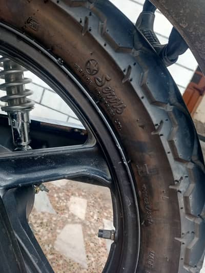 Servis Cruiser Tyre 90/90/18
