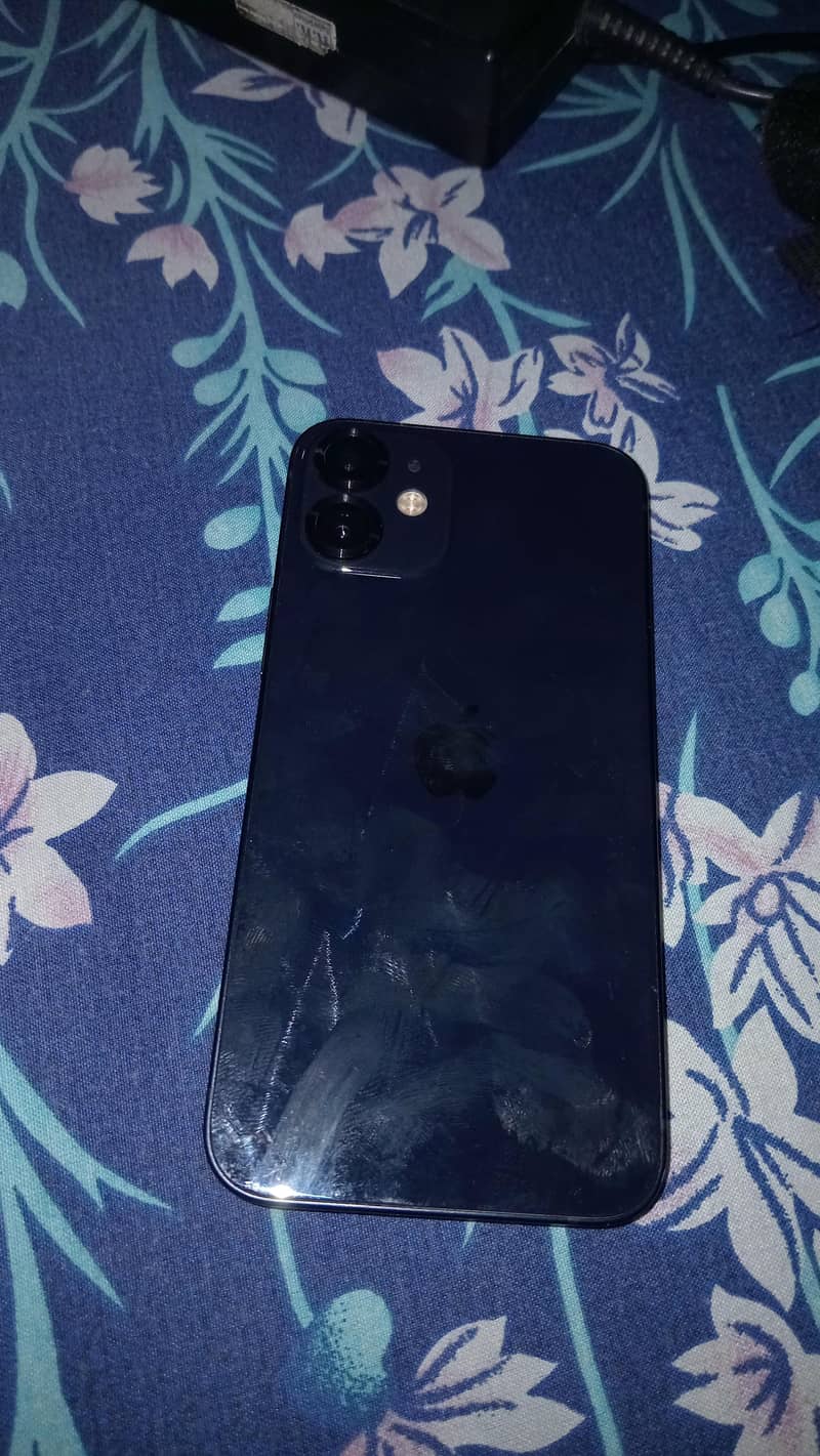 iphone 12 mini 3
