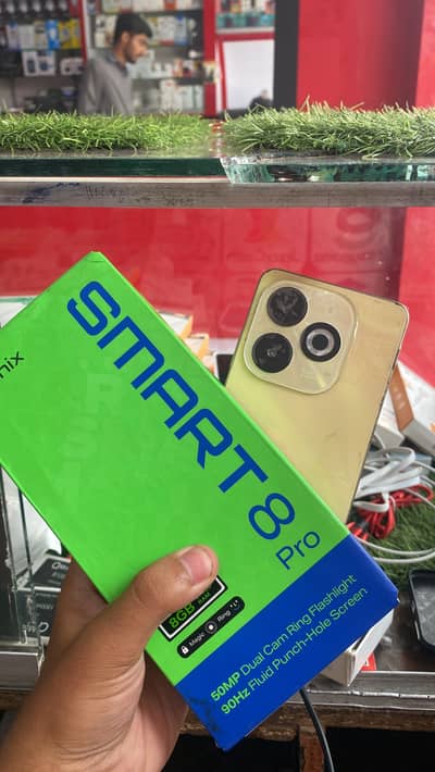 Infinix smart 8 pro 4+4 / 128 with box