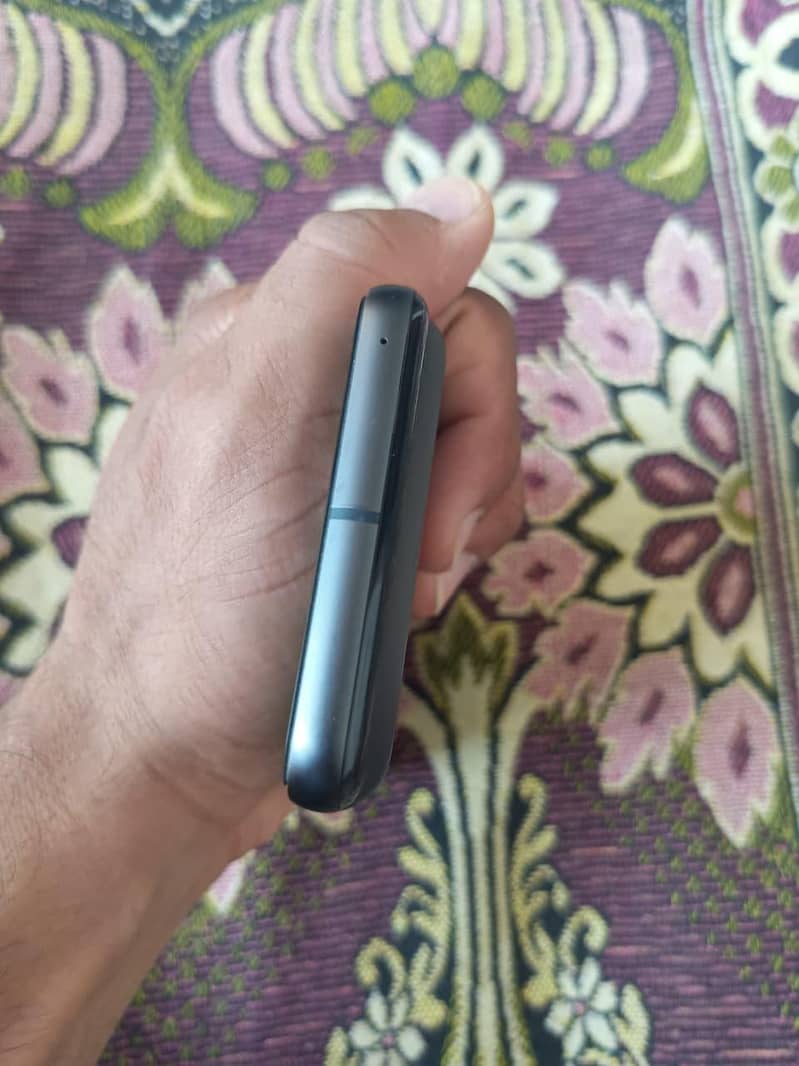 Google pixel 8 3
