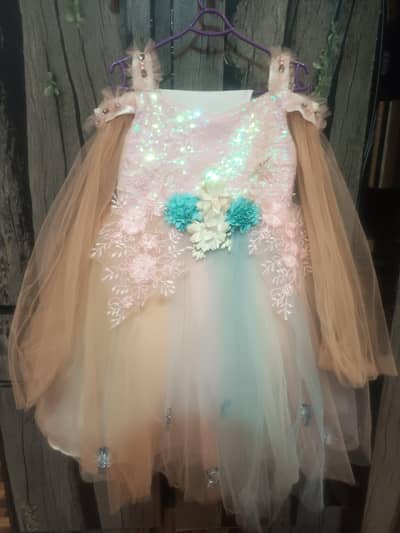 New Condition Girl Frok For 3-4 years Girl