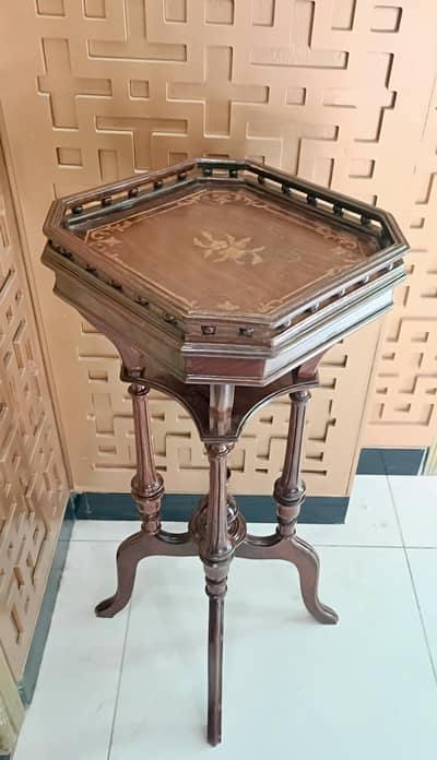Antique Vantage telephone table