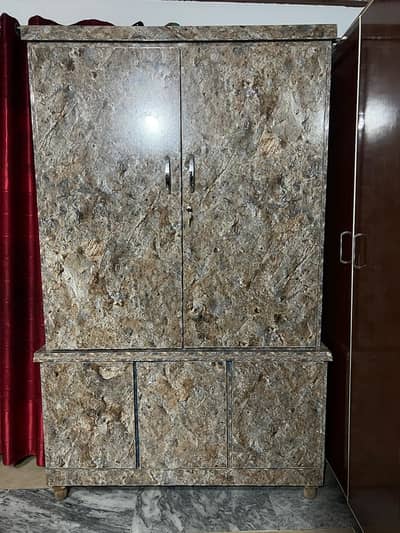 bedroom wardrobe in good condition