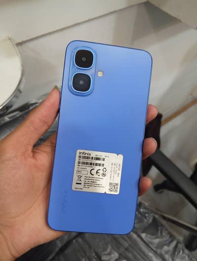 Infinix smart 10 4/64gb