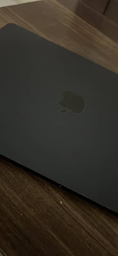 Macbook Air M2 13.6
