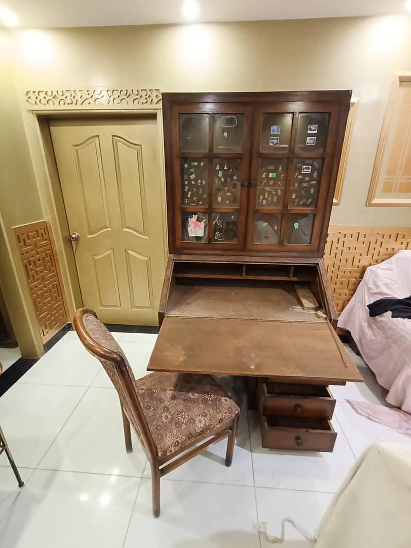 Antique Vantage oldest 0