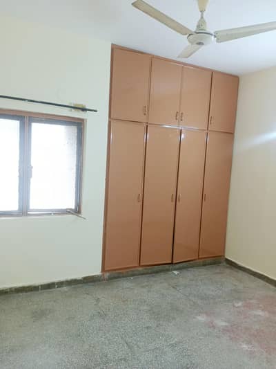 G-11/4 FGEHA E-Type 2nd Floor Flat For Rent