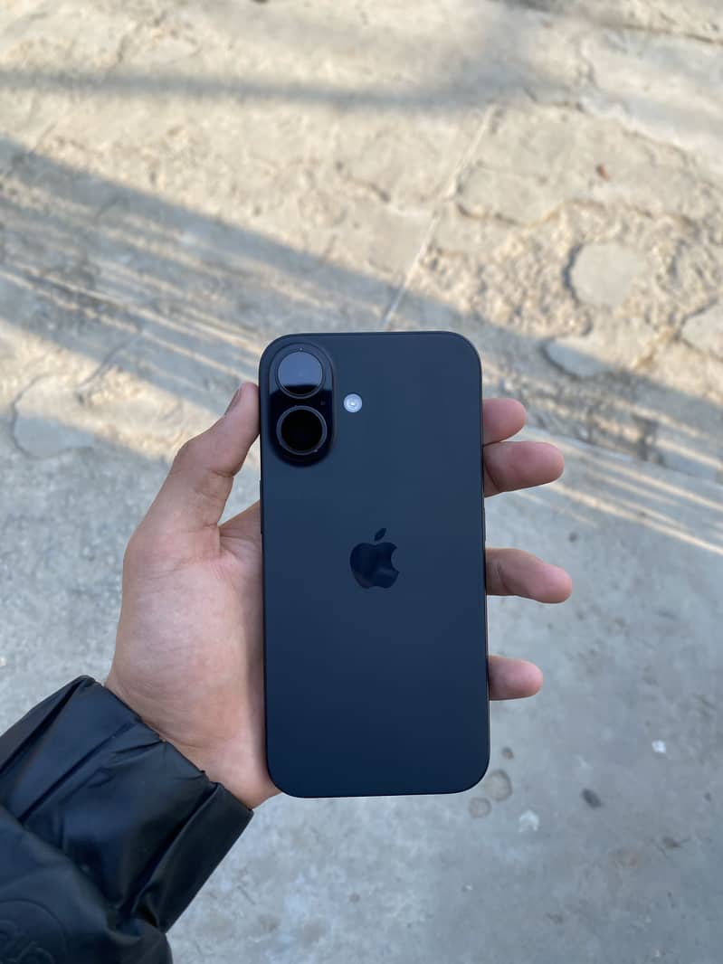 IPHONE 16 0