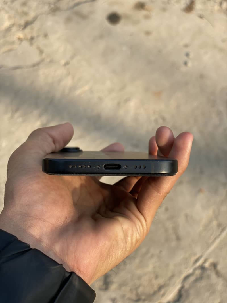 IPHONE 16 6