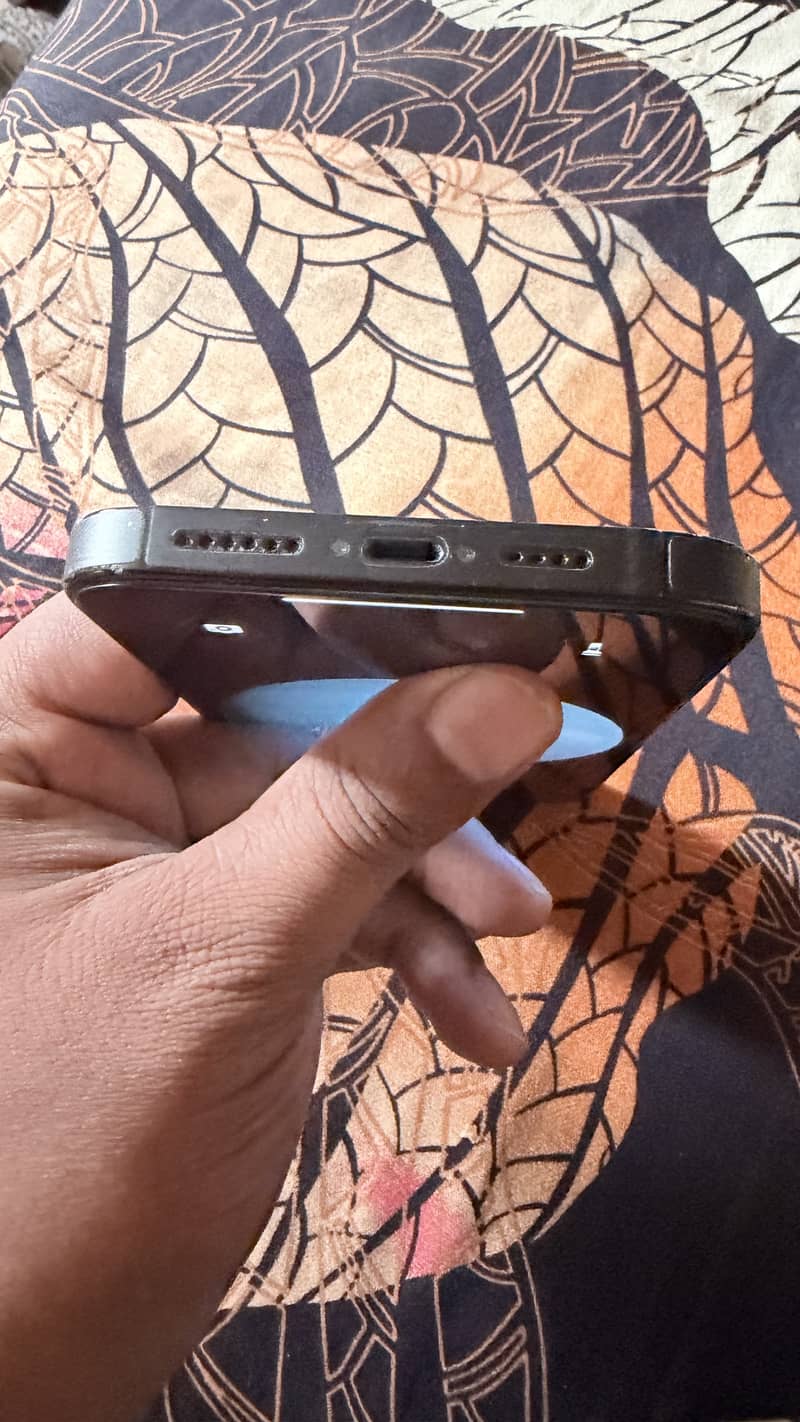 Apple iPhone 14 Pro Max 5